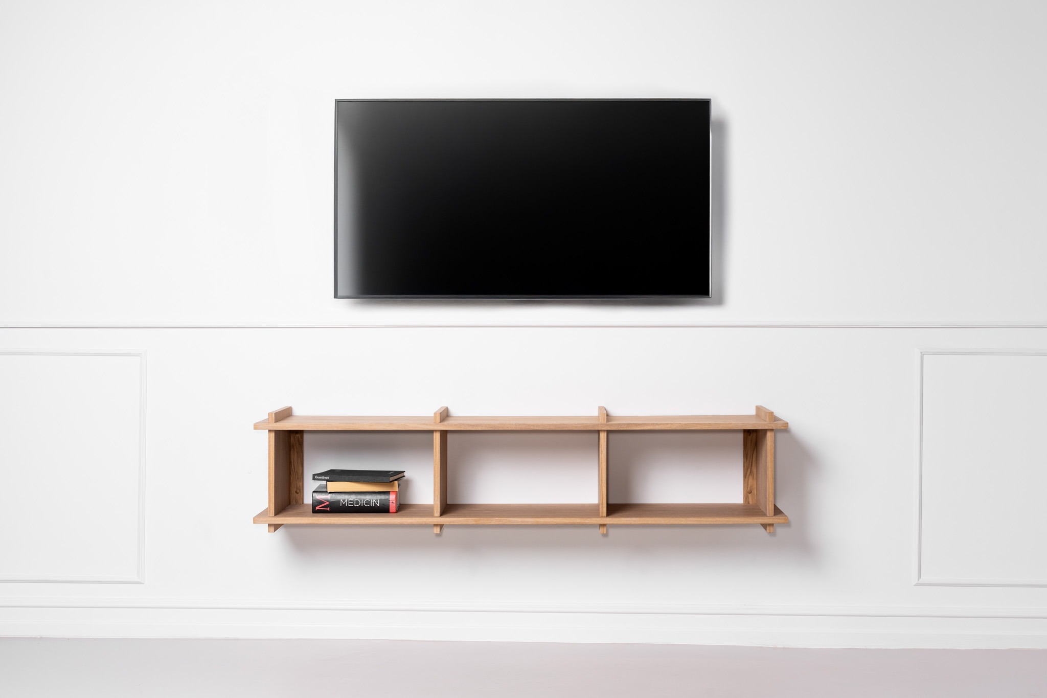 væghængt tv bord
